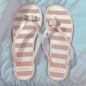 Coach Size 8 Thong Sandals Gently Worn.
